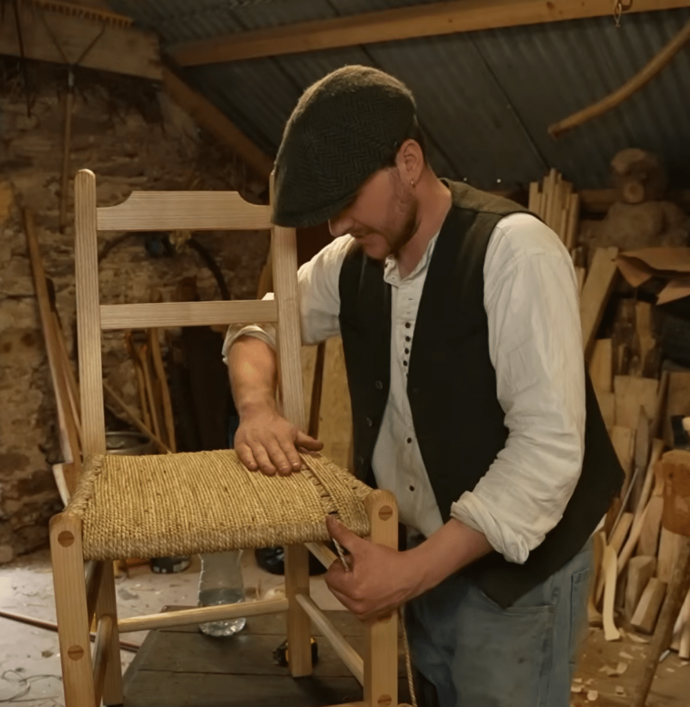 Eoin Reardan - Súgán Chair Making